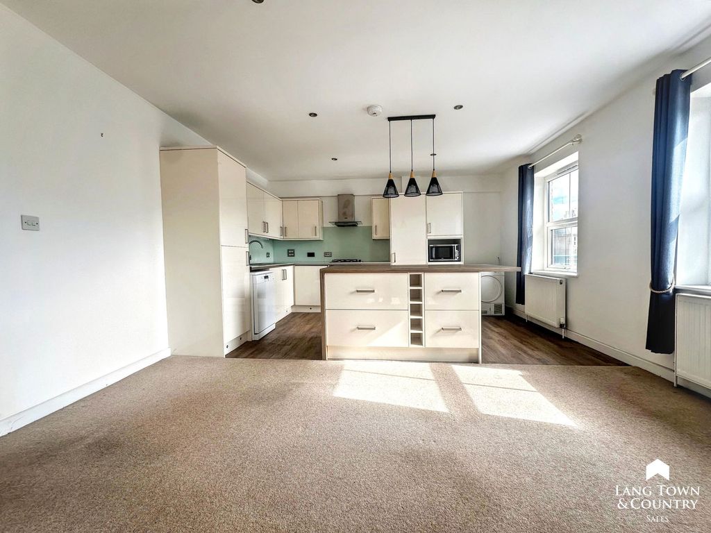 2 bed flat for saleDean Hill, Plymstock, Plymouth. PL9 photo 5