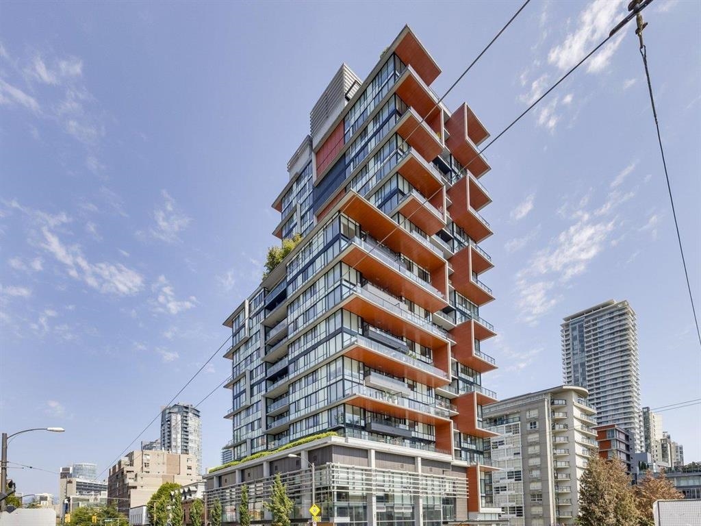 805-1325 Rolston Street, Vancouver, BC, V6B 0M2