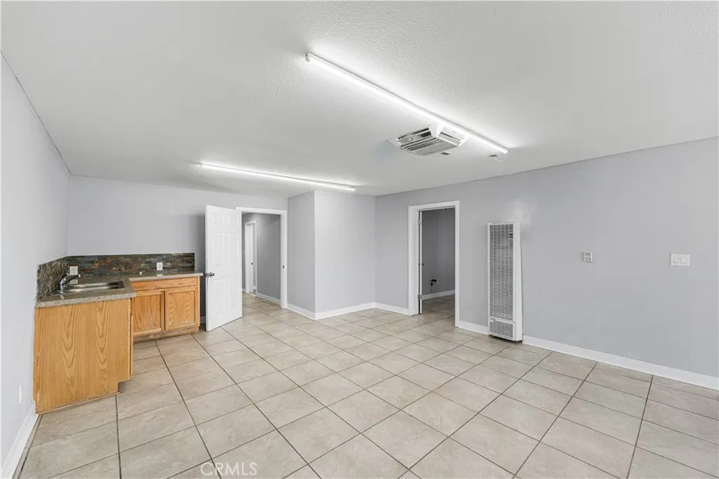 Additional image 94 of 44441 Sierra Highway, Lancaster, CA 93534