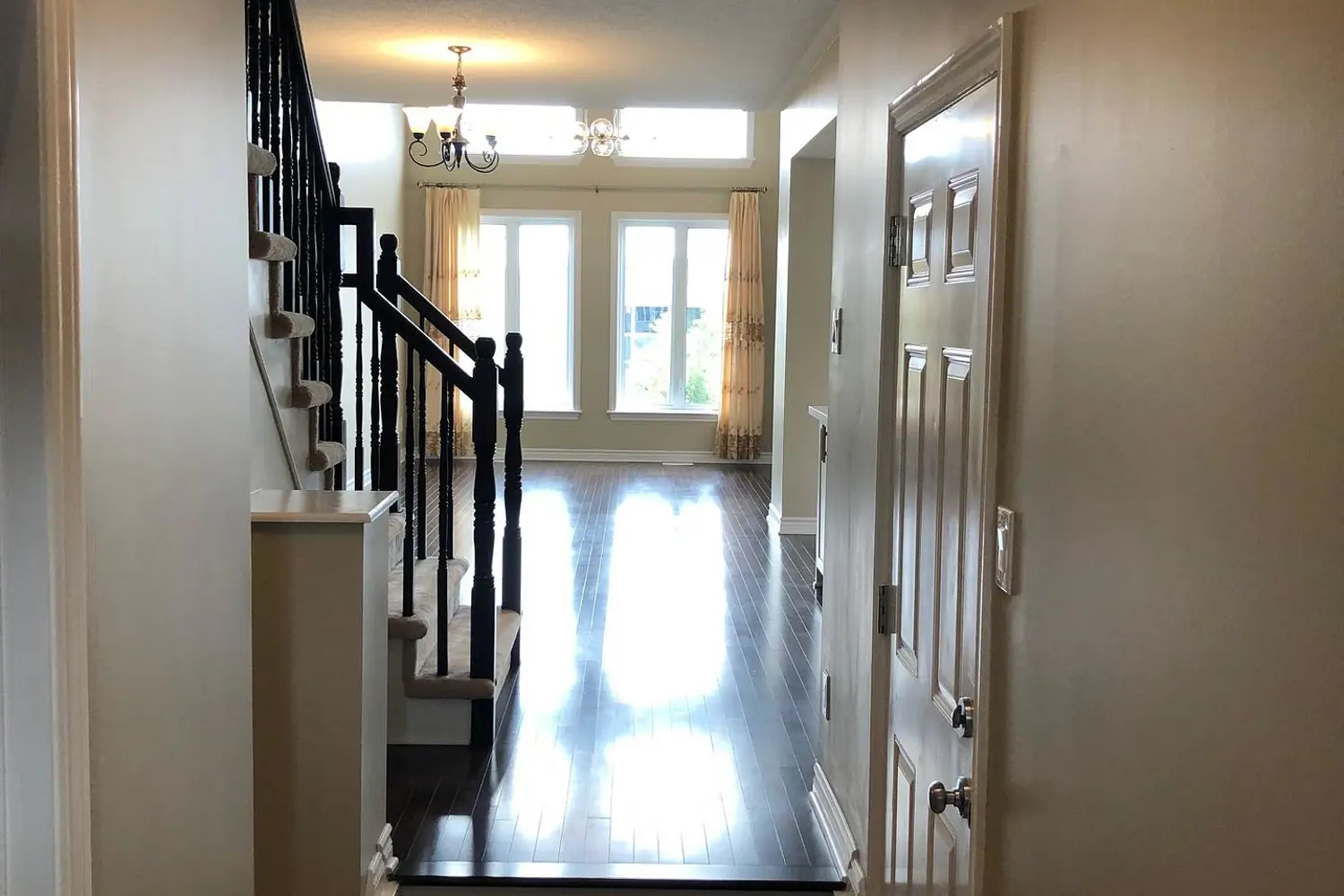 Additional image 6 of 571 Remnor Avenue