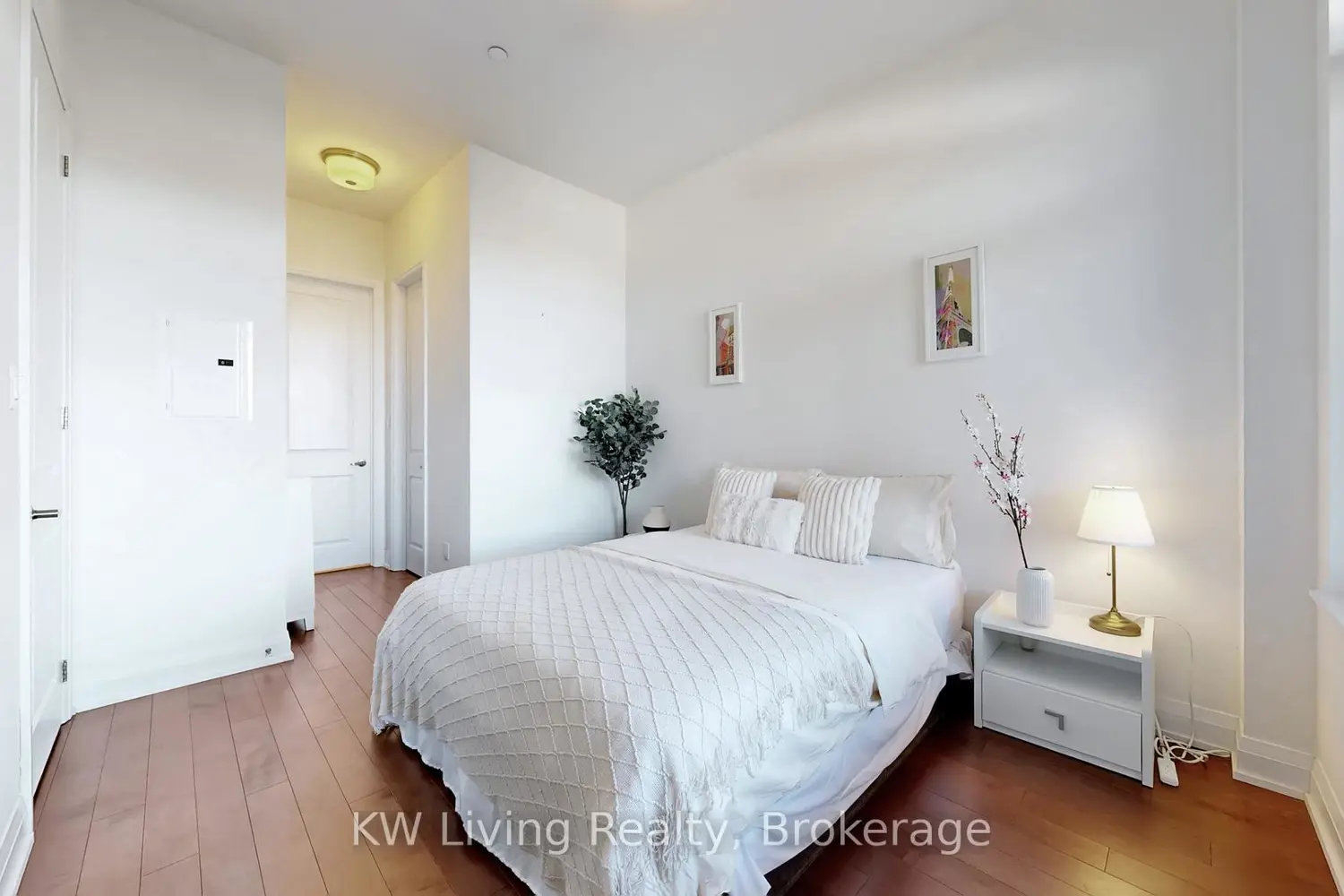 Additional image 18 of 15277 Yonge Street 316