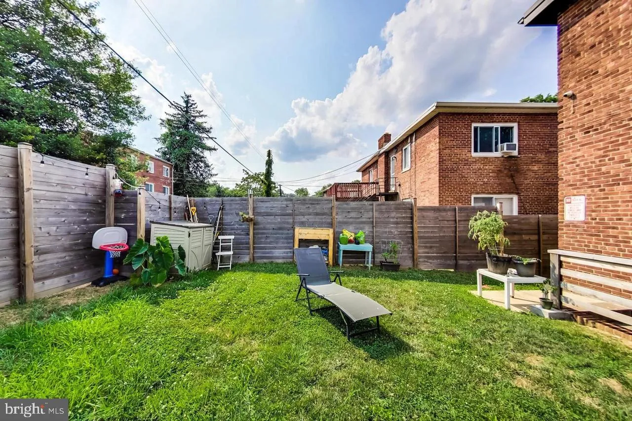 Additional image 39 of 213 Hawaii Avenue NE Unit 1, Washington, DC 20011