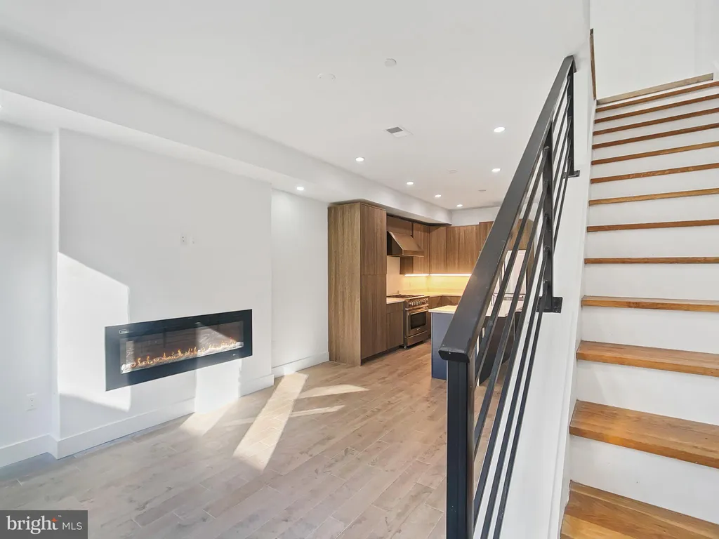 Additional image 27 of 2228 13th Street NW Unit 3, Washington, DC 20009