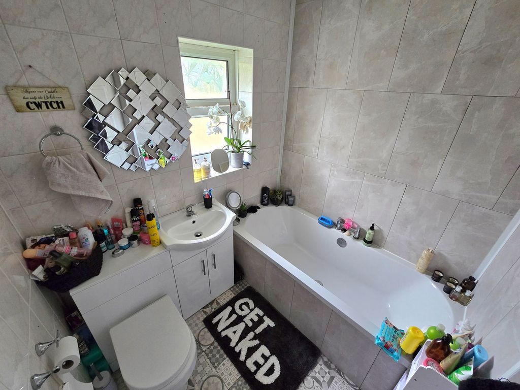 Additional image 7 of 2 bed flat for saleLime Grove, Cimla, Neath SA11