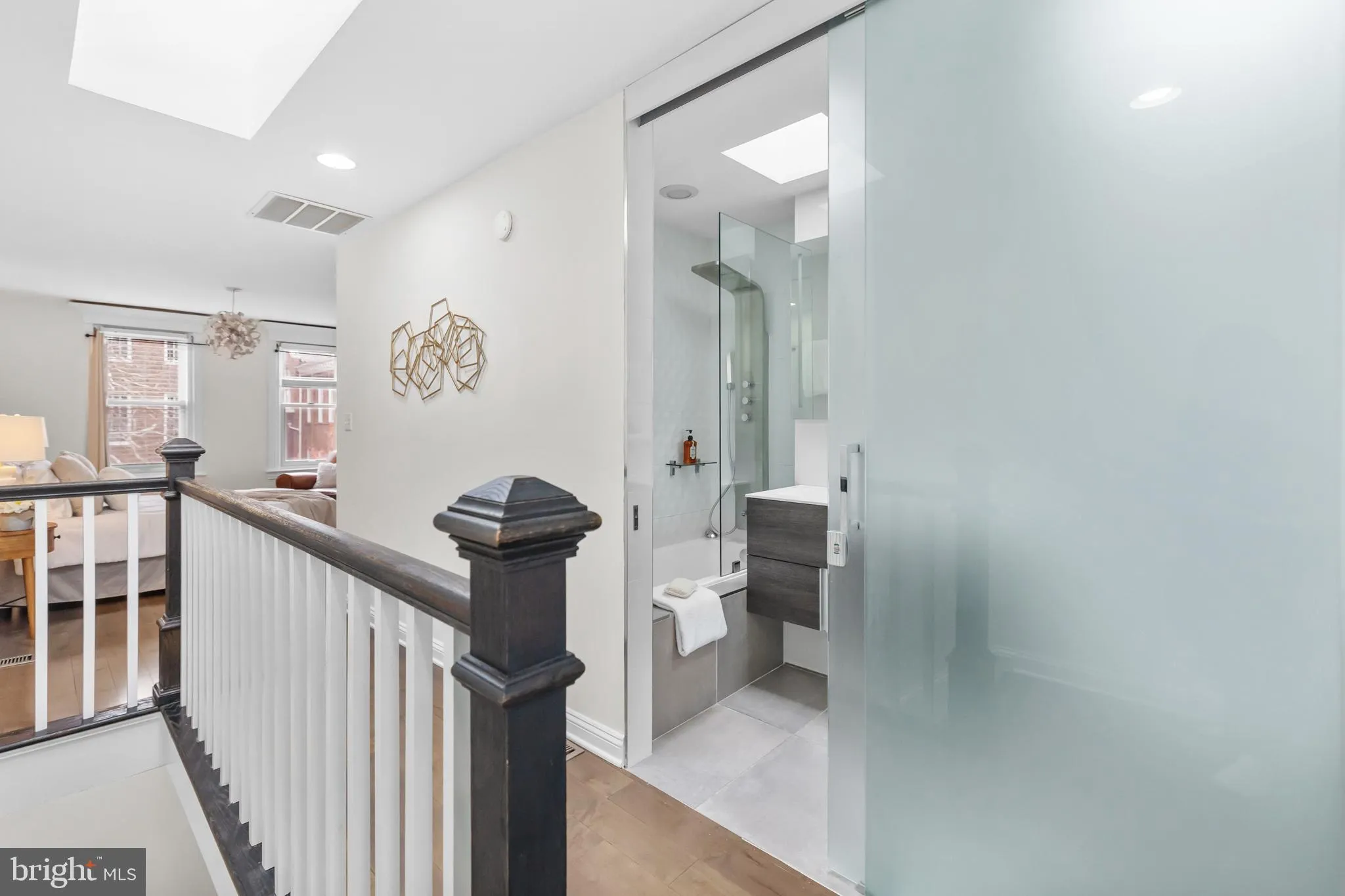 Additional image 94 of 320 G Street SE, Washington, DC 20003