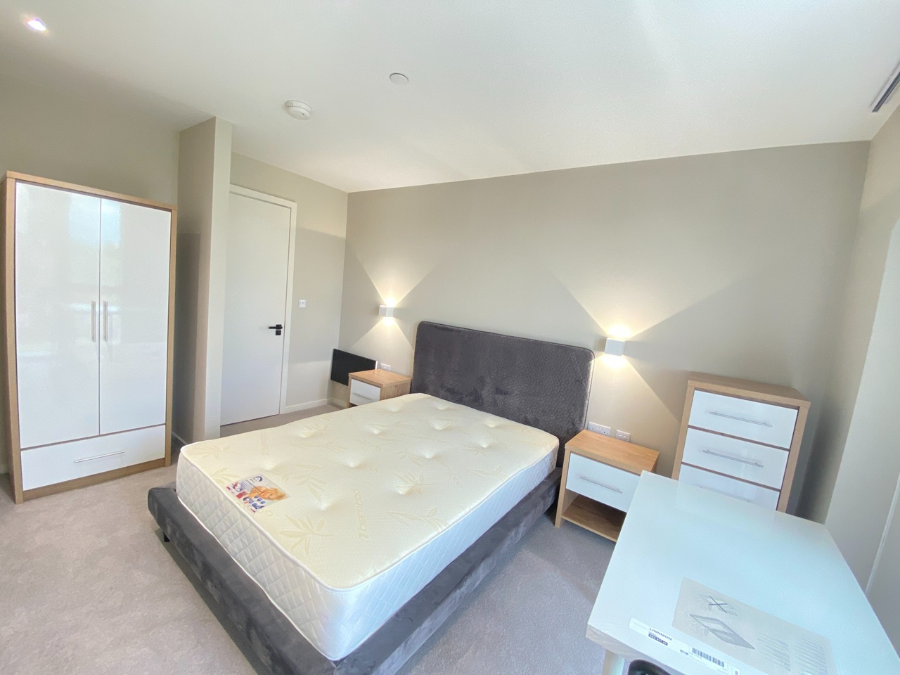 Additional image 6 of 2 Bed Flat, Spinners Way, M15, N1 7GU