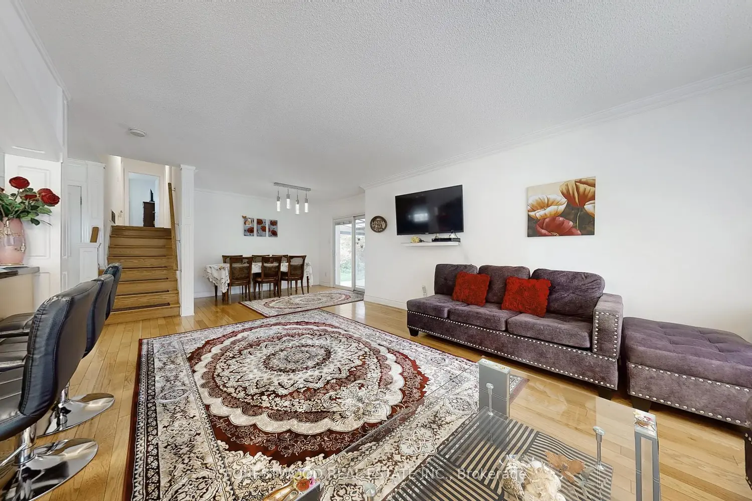 Additional image 6 of 571 Silver Creek Boulevard