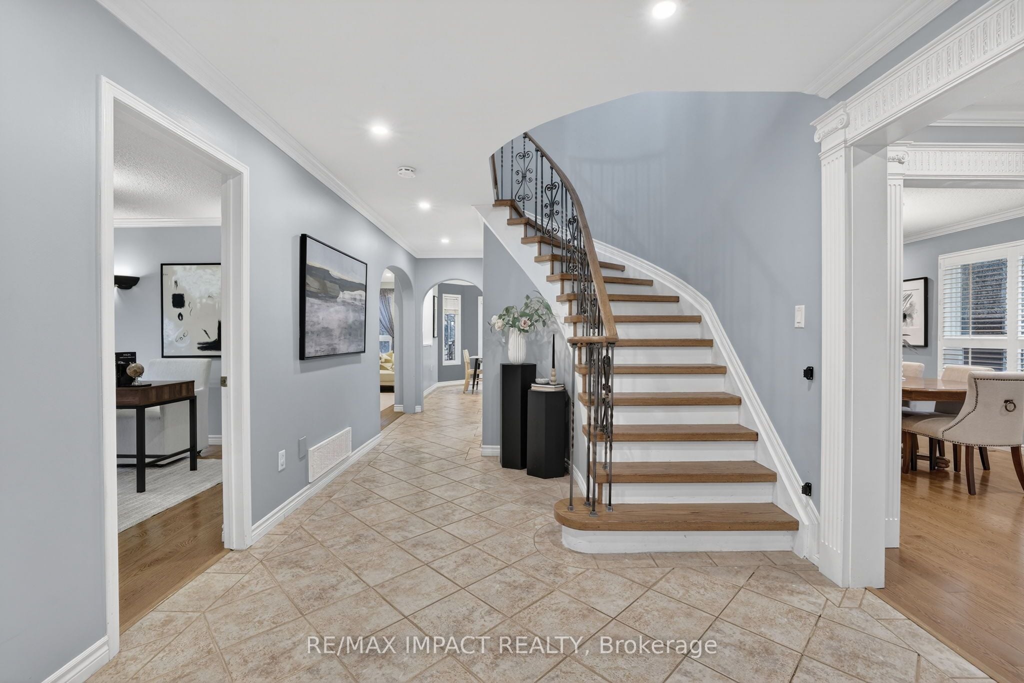 Additional image 4 of 2348 Wildwood Crescent, Pickering, ON, L1X 2N1