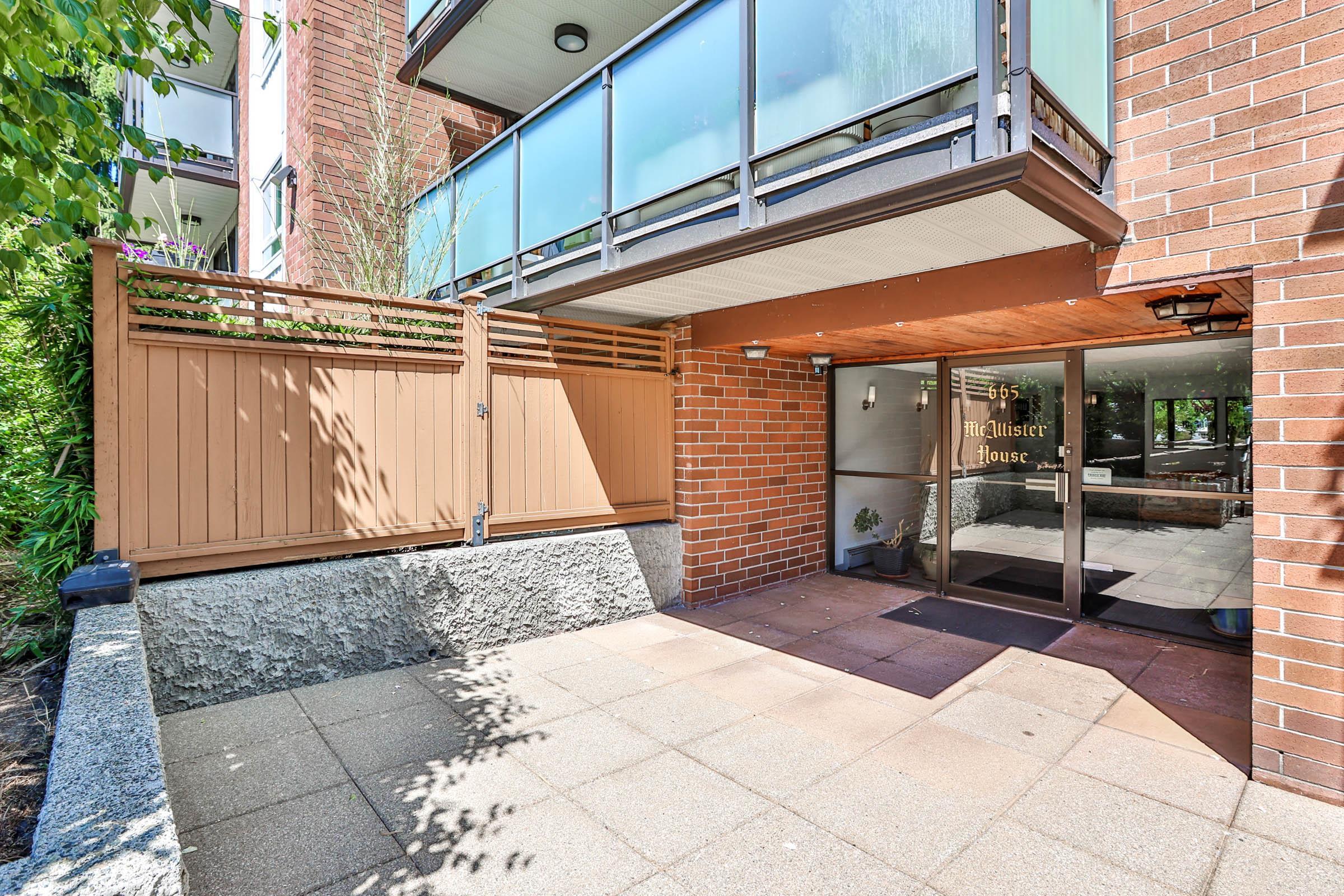 205-665 6th Avenue E, Vancouver, BC, V5T 4J3