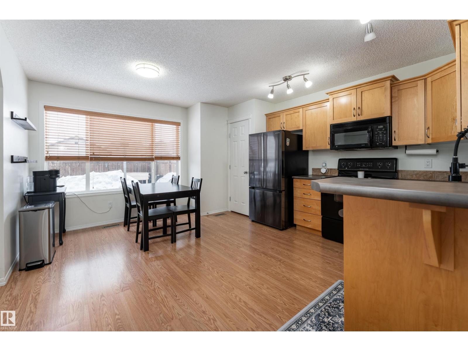 Additional image 2 of 14044 151 Avenue NW, Edmonton, AB, T6V1V1