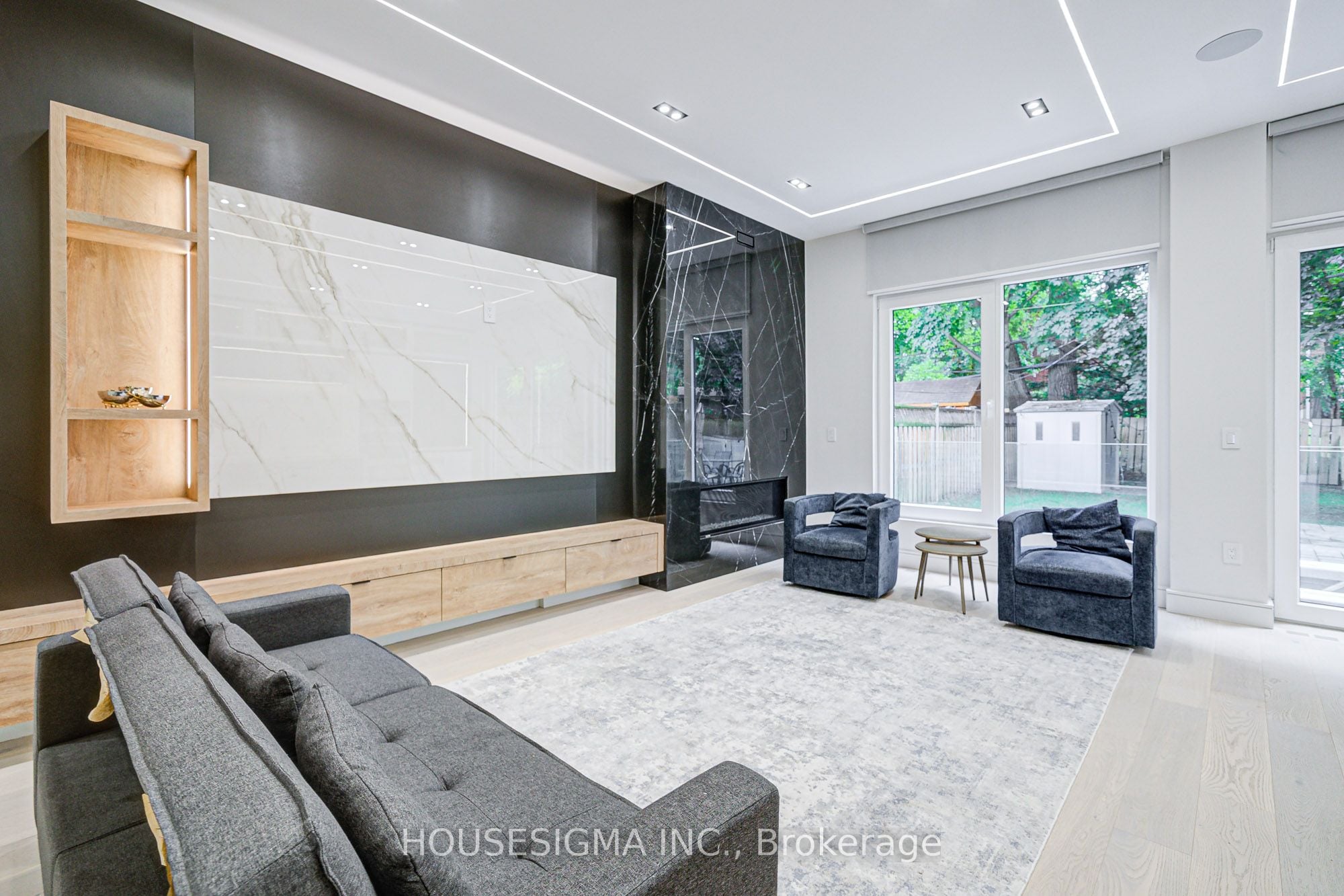 Additional image 5 of 151 Dewbourne Avenue, Toronto, ON, M6C 1Z1