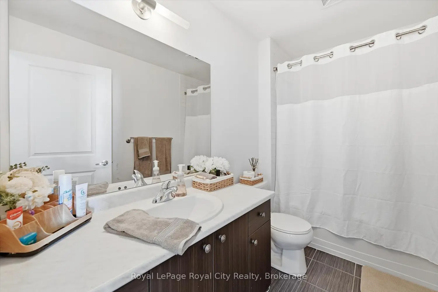 Additional image 7 of 5317 Upper Middle Road 221