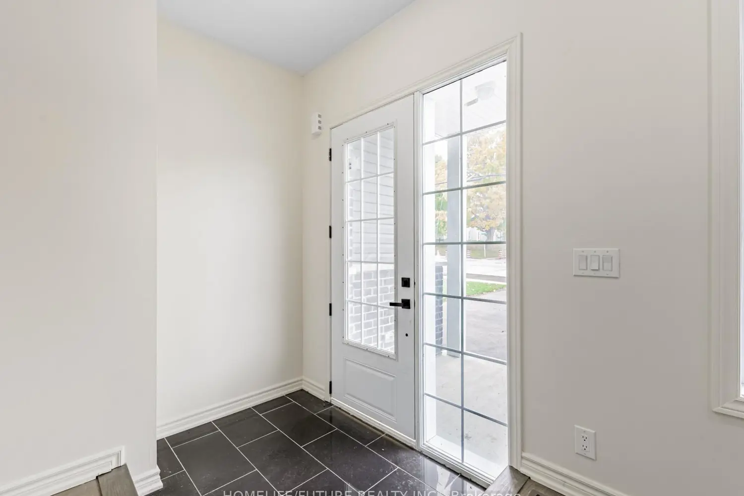 Additional image 4 of 506 Simcoe Street