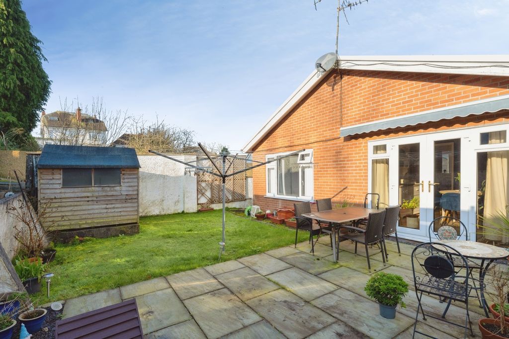 Additional image 3 of 3 bed bungalow for saleLakeview Terrace, Llanelli, Carmarthenshire SA15