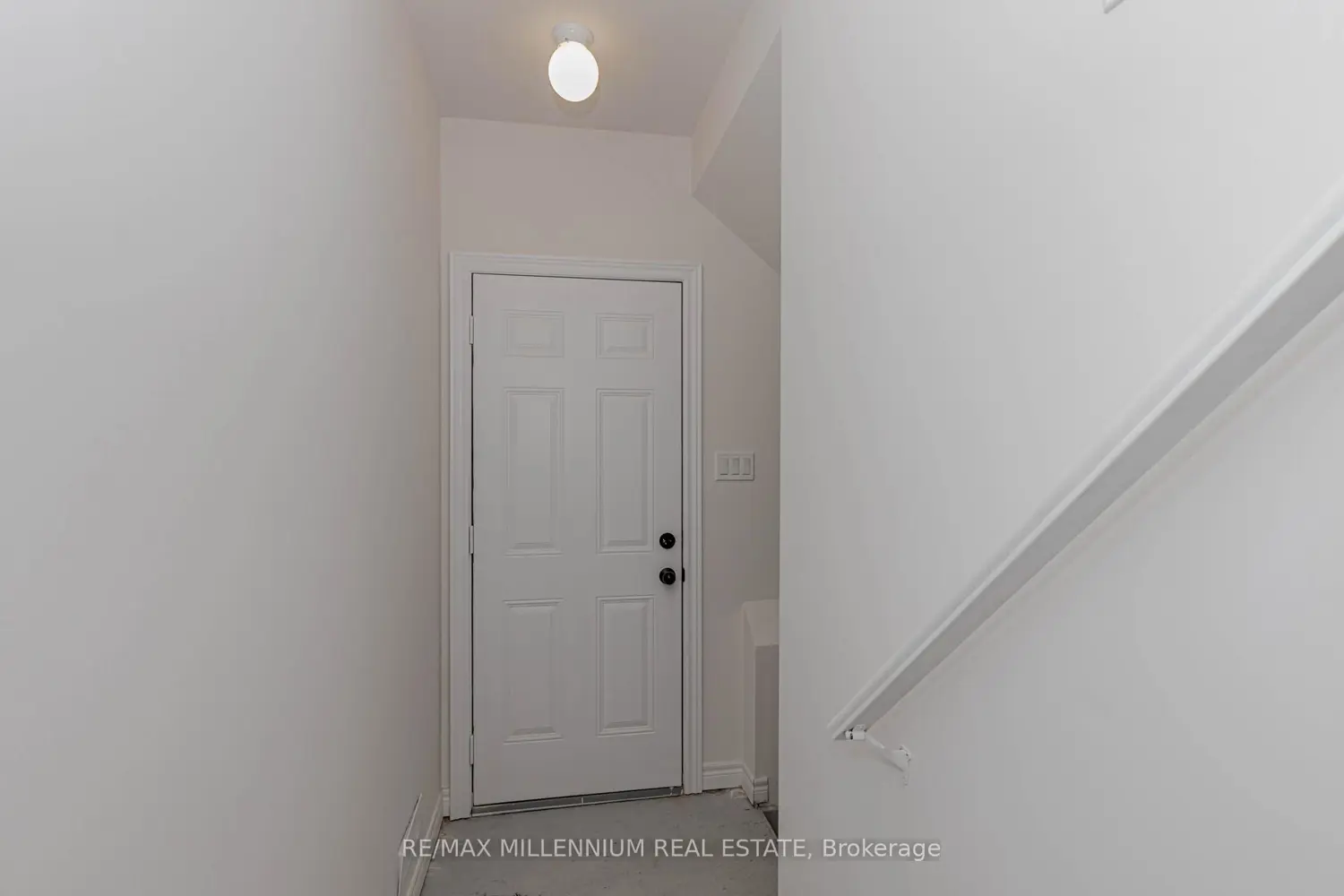 Additional image 20 of 25 Sapwood Crescent