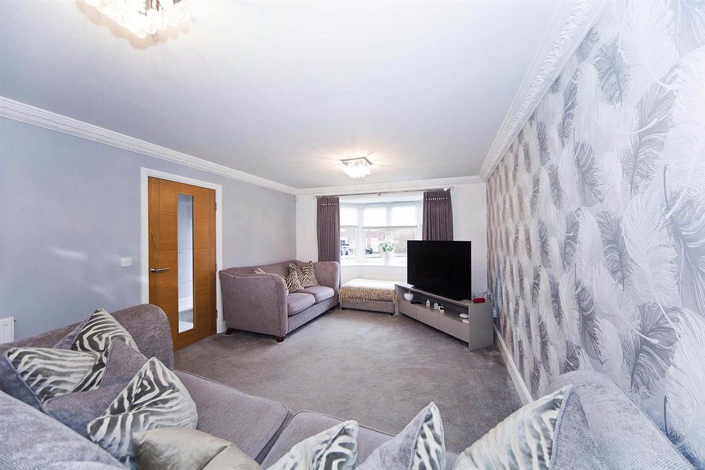 Additional image 2 of 6 bed detached house for saleKingfisher Close, Hartlepool TS26
