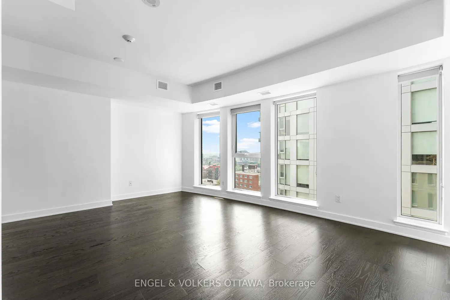 Additional image 10 of 40 Nepean Street 1104