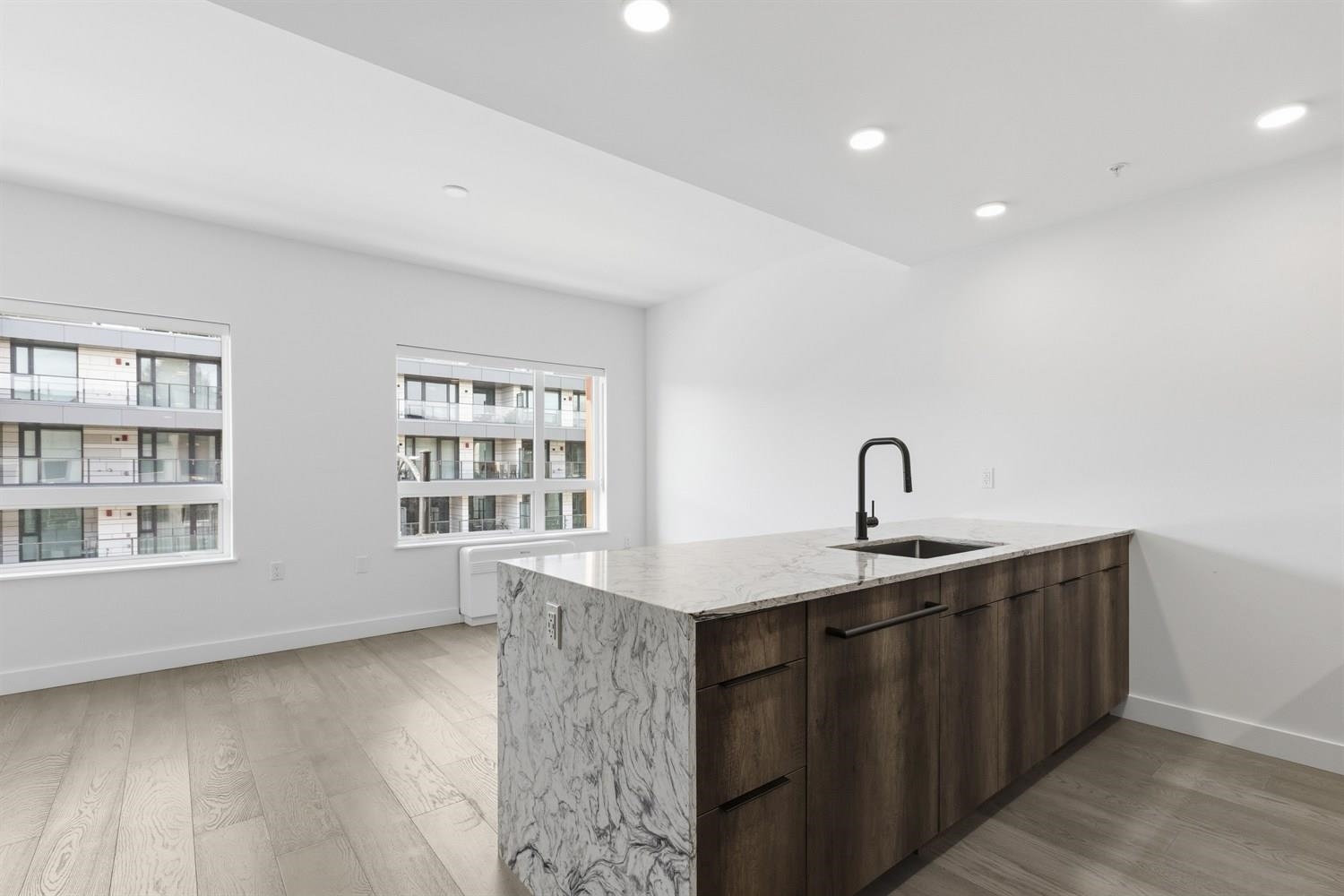 306-3590 39th Avenue W, Vancouver, BC, V6N 3A5