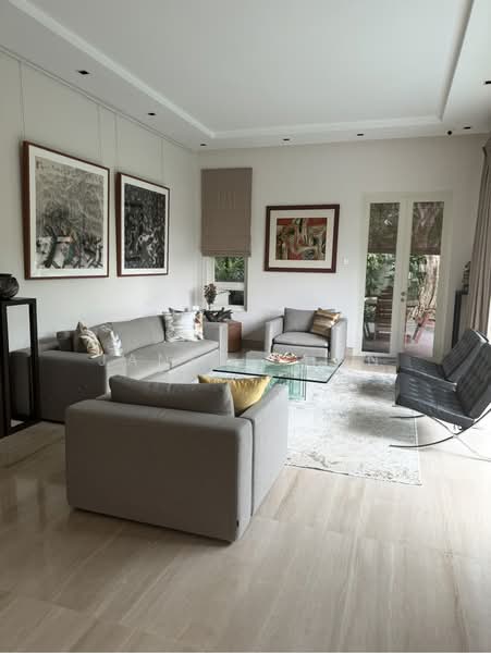 Additional image 2 of Oak Ave Detached House