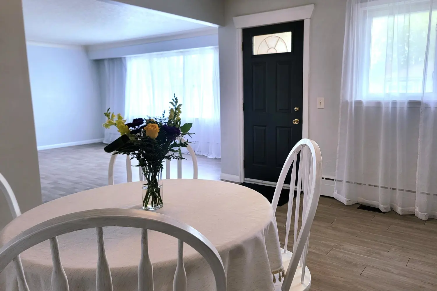 280 Clarke Street photo 3
