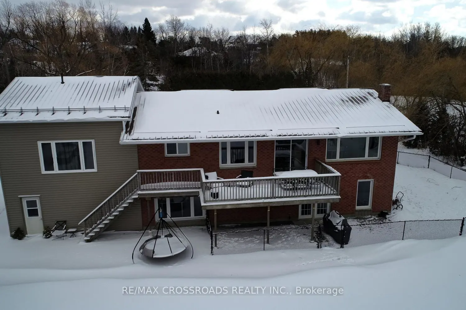 8 Williams Point Road photo 3