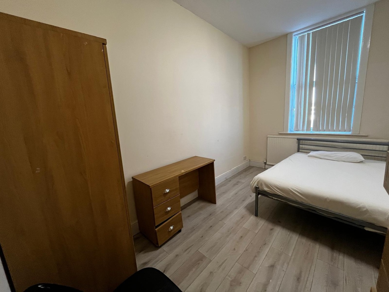 Additional image 3 of Room in a Shared Flat, Bury New Road, M7, N1 7GU