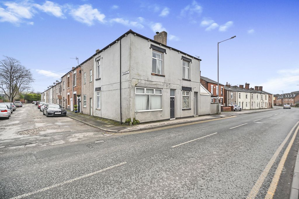Additional image 4 of 3 bed end terrace house for saleChurch Street, Westhoughton, Bolton BL5