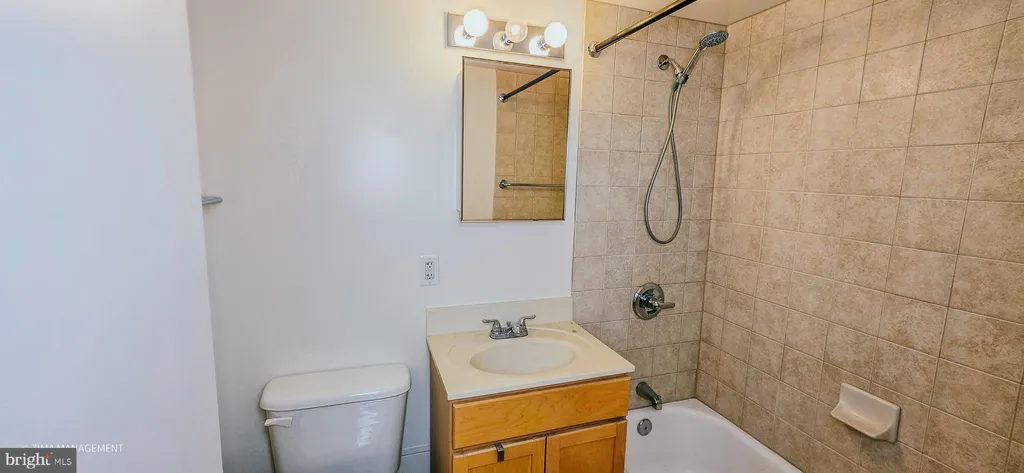 800 4th Street SW Unit S402, Washington, DC 20024