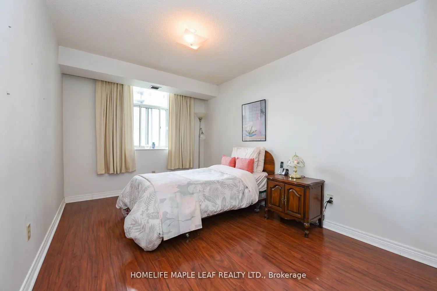 Additional image 7 of 3559 Eglinton Avenue 402