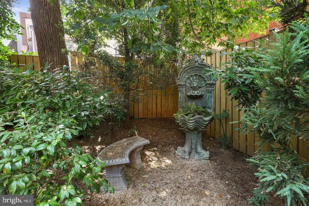 Additional image 23 of 418 7th Street SE Unit 101, Washington, DC 20003