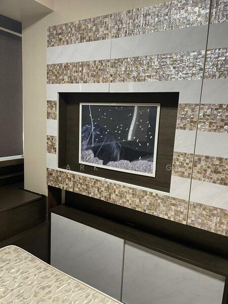 48 Saint Thomas Walk