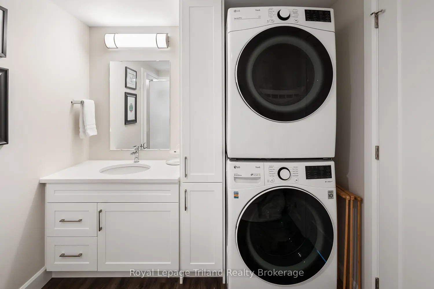 Additional image 10 of 3202 Vivian Line 37 Line 14