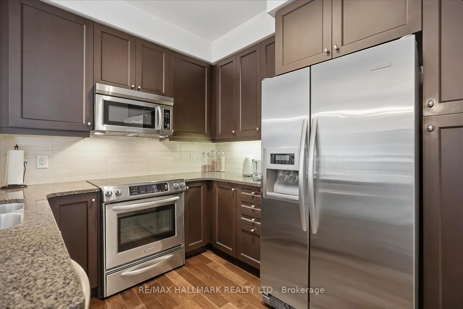 Additional image 5 of 2191 Yonge Street 4801