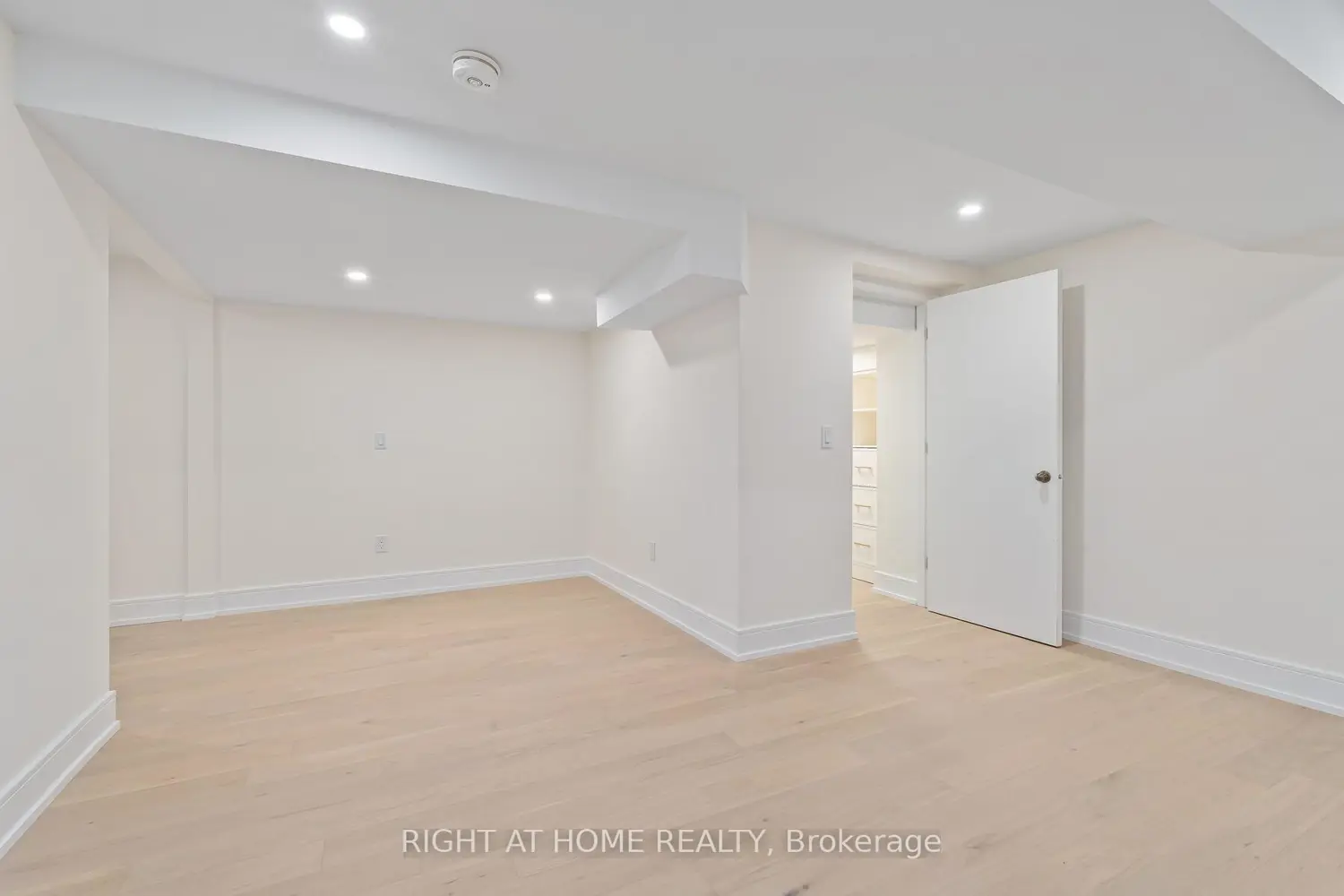 Additional image 15 of 3352 Petrie Way