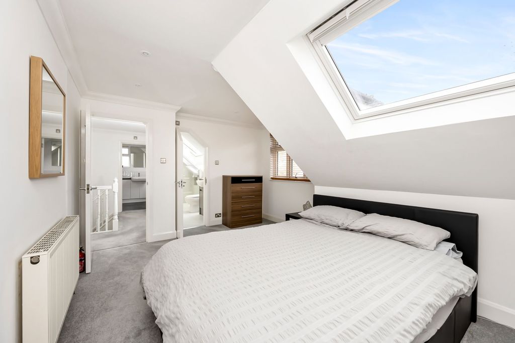 Additional image 8 of 4 bed detached house for saleBenett Drive, Hove BN3