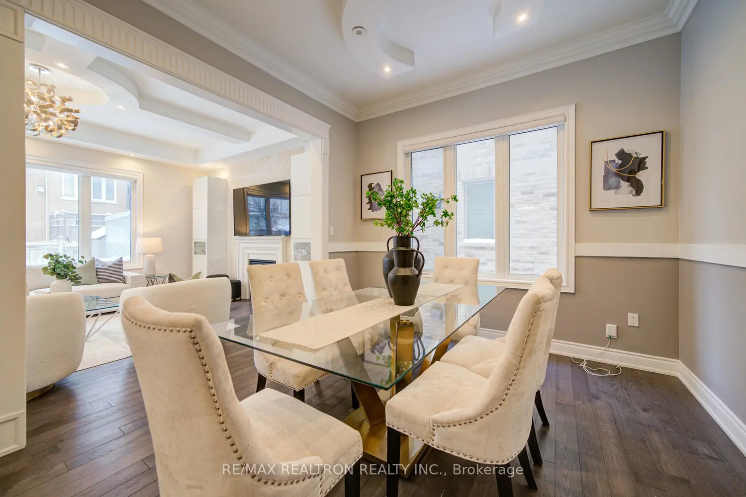 18 Giardina Crescent photo 3
