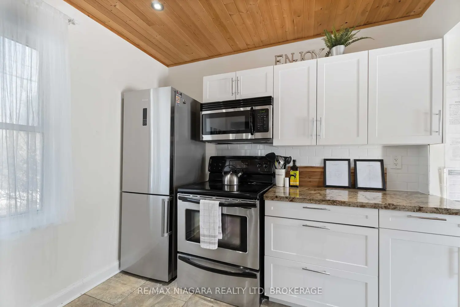 Additional image 5 of 1459 Niagara Stone Road