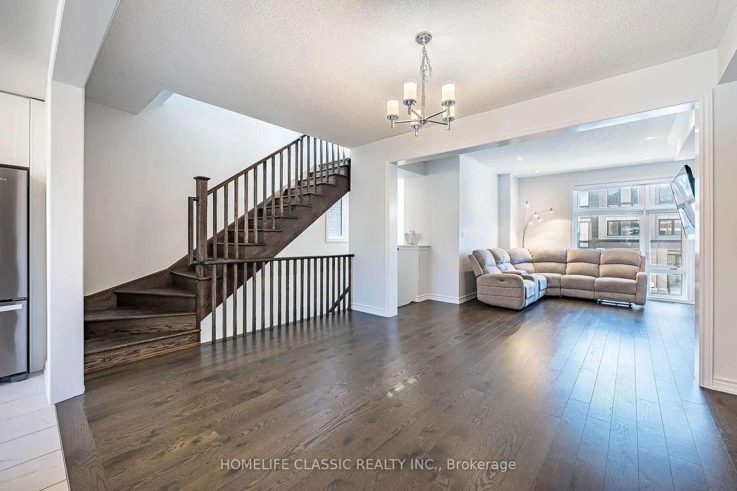 Additional image 7 of 57 Douet Lane