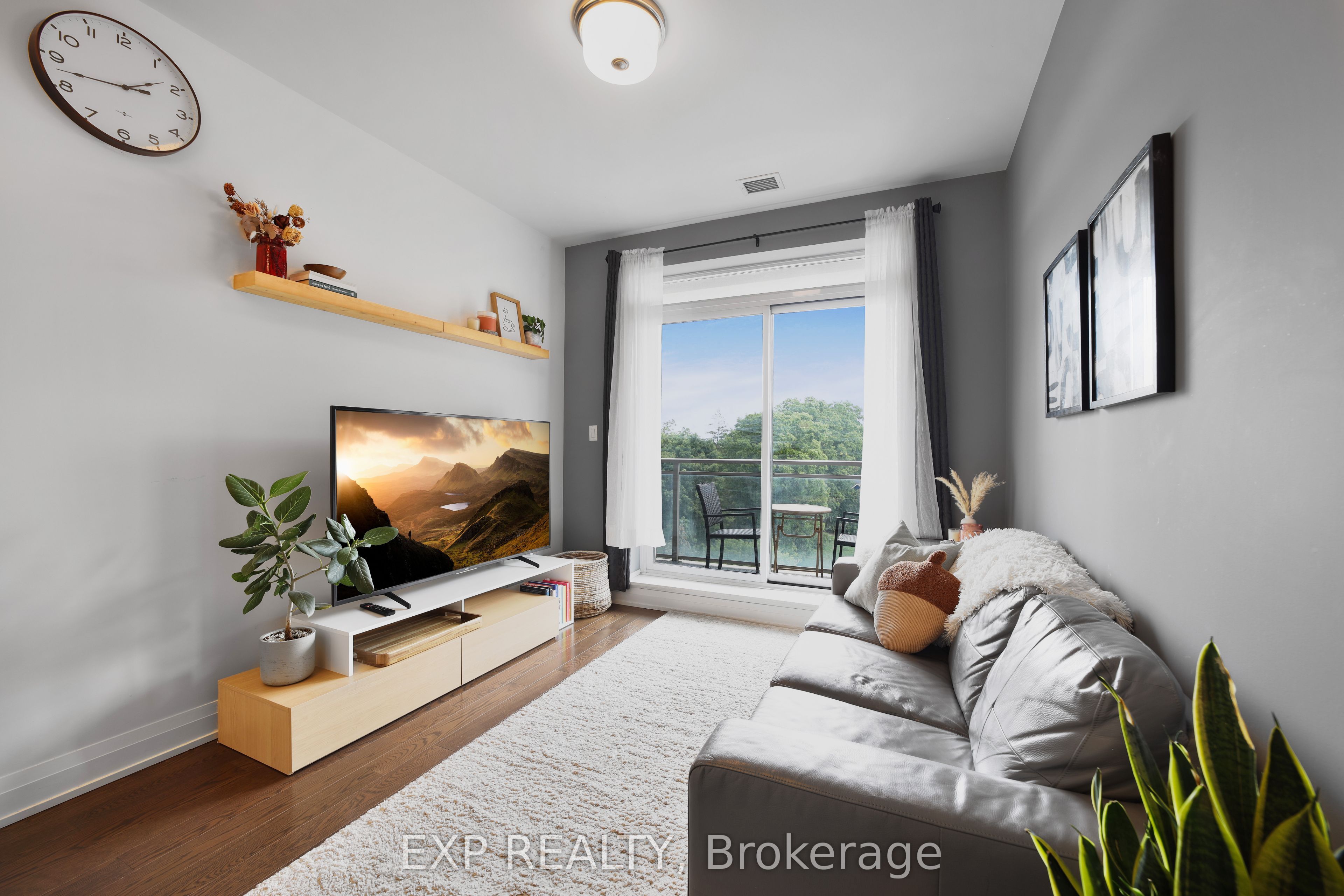 Additional image 3 of 602A-15277 Yonge Street, Aurora, ON, L4G 1N6