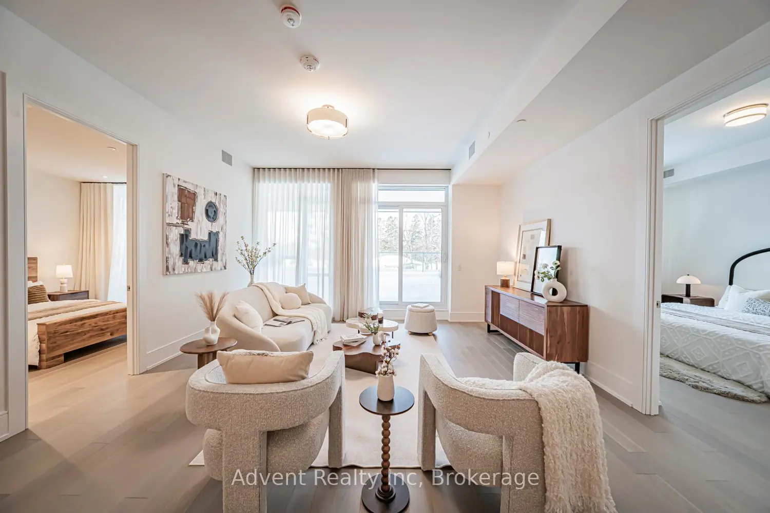 399 Royal Orchard Boulevard 103 photo 2