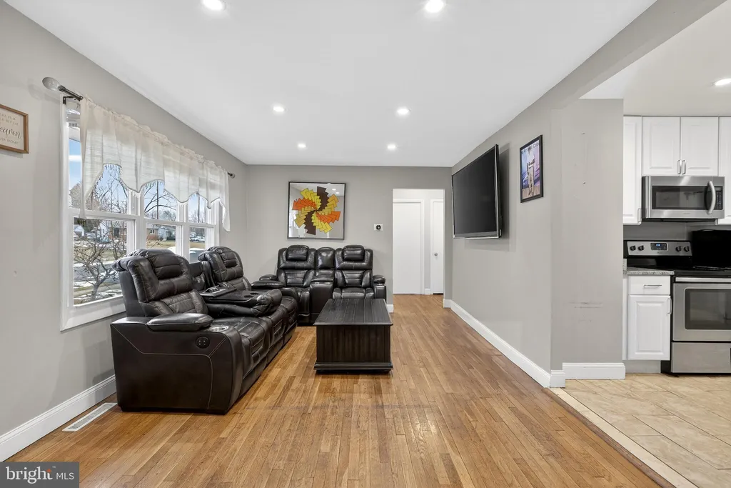 Additional image 5 of 404 Tamara Circle, Newark, DE 19711