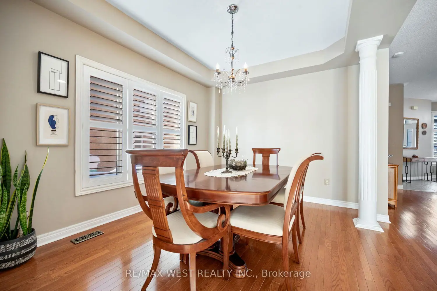 Additional image 4 of 3374 Artesian Drive