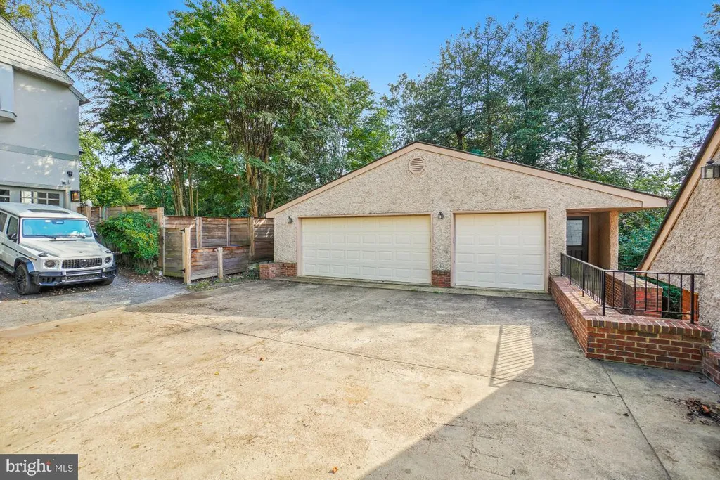 Additional image 56 of 4900 Indian Lane NW, Washington, DC 20016