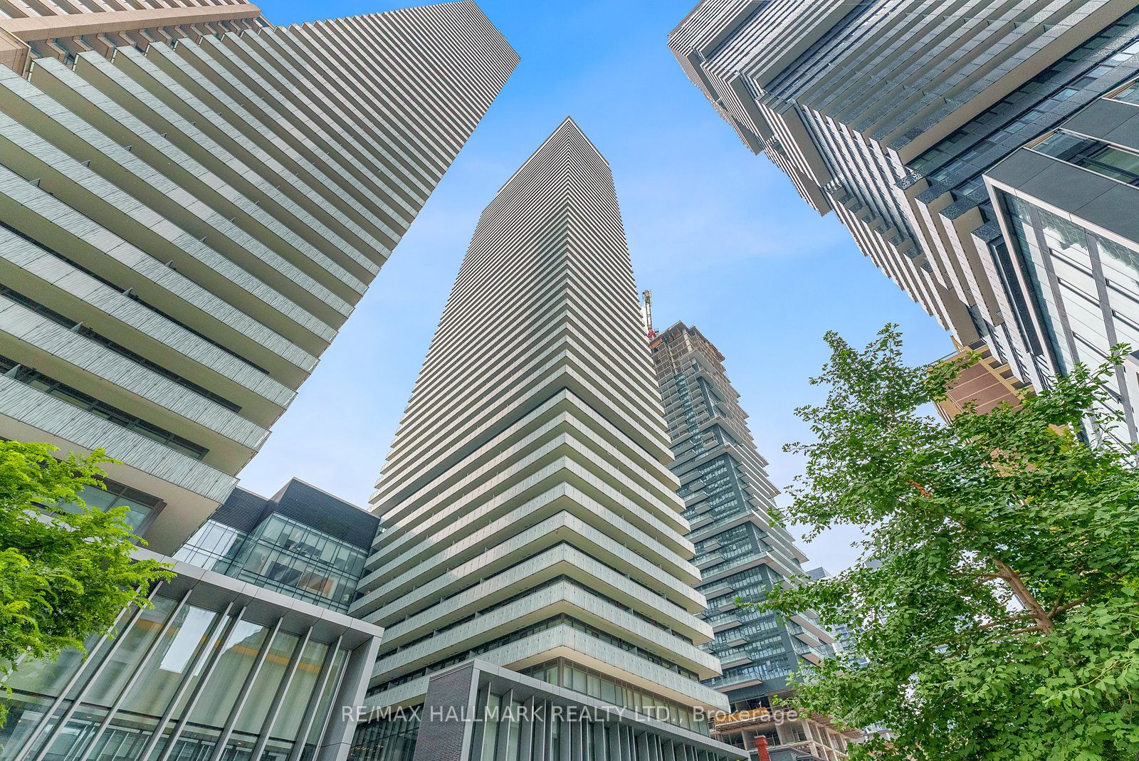 601-50 Charles Street E, Toronto, ON, M4Y 0C3