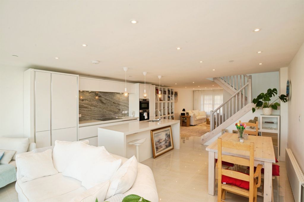 Additional image 5 of 3 bed semi-detached house for saleCraig Yr Eos Avenue, Ogmore-By-Sea, Bridgend CF32