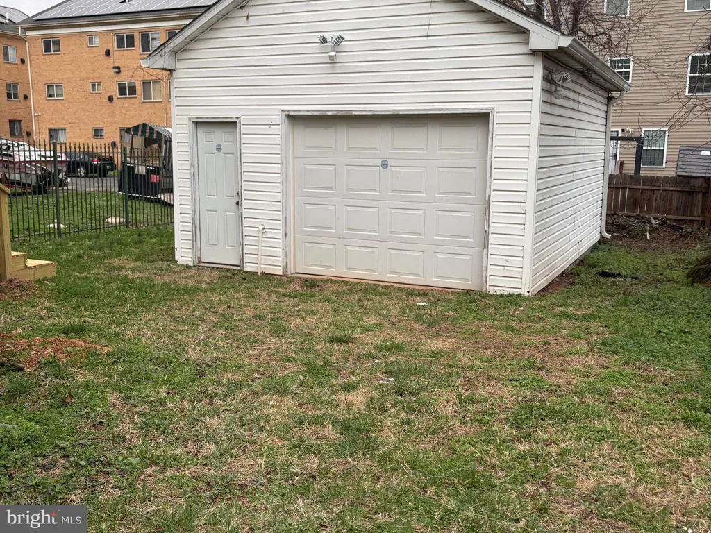 5126 Call Place SE, Washington, DC 20019