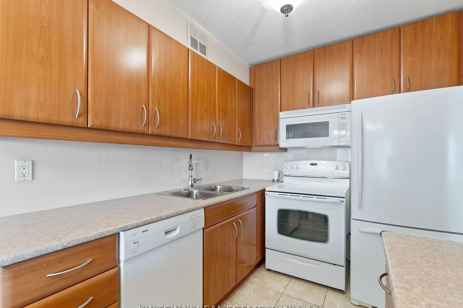 Additional image 11 of 240 Scarlett Road 1504