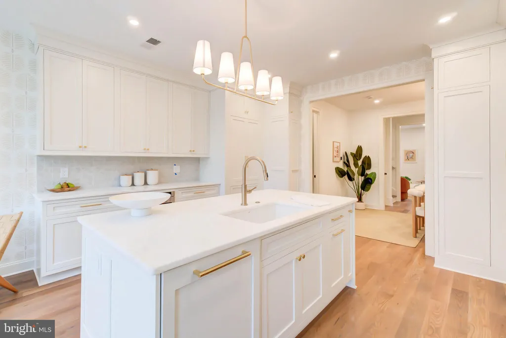 Additional image 6 of 153 North Carolina Avenue SE, Washington, DC 20003