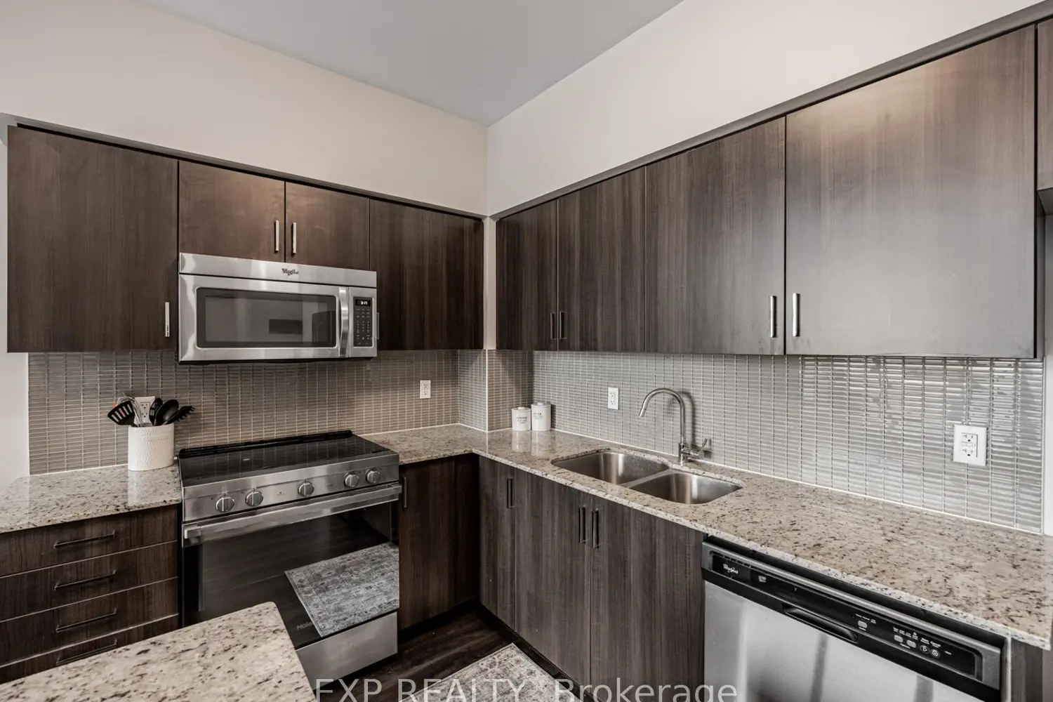 Additional image 10 of 80 Esther Lorrie Drive 5