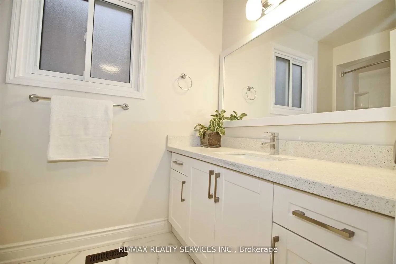 Additional image 8 of 120 Simmons Boulevard